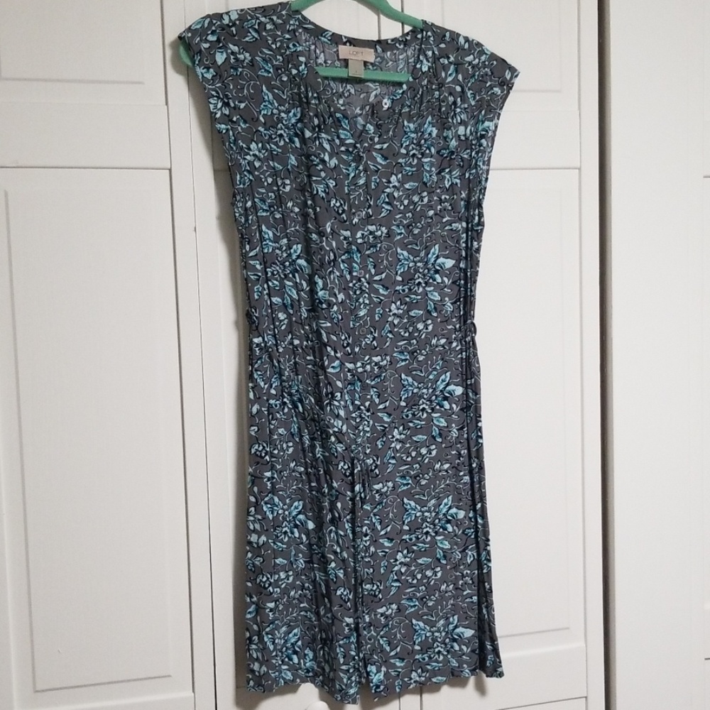 LOFT Sleeveless Dress